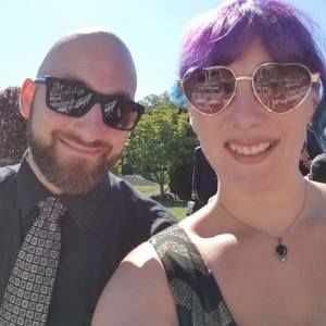 Meet your Posher, Caitlin